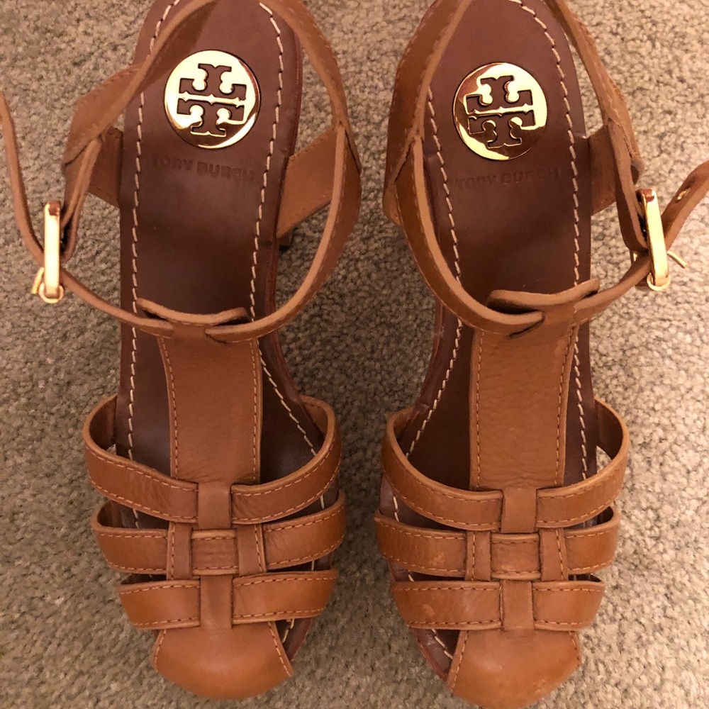Tory Burch Wood T Strap Platform Sandal